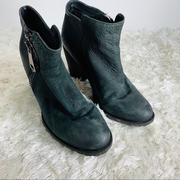 Aldo Genuine Black Leather Booties Sz 8.5 - Picture 1 of 8